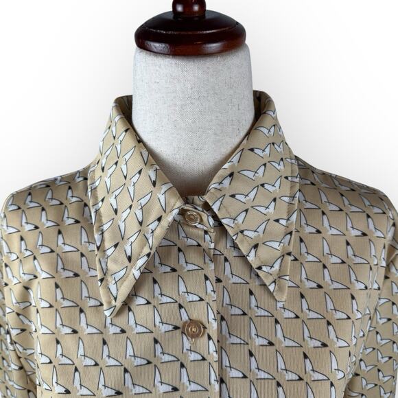 Vintage Women’s Sailboat Print Shirt - Picture 7 of 9